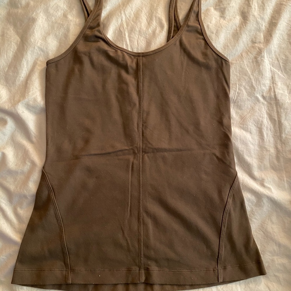 Lululemon - Picture 3 of 3
